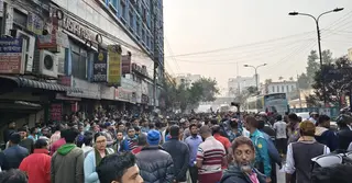 বাড্ডায় ব্যাটারিচালিত অটো রিকশাচালকদের সড়ক অবরোধ